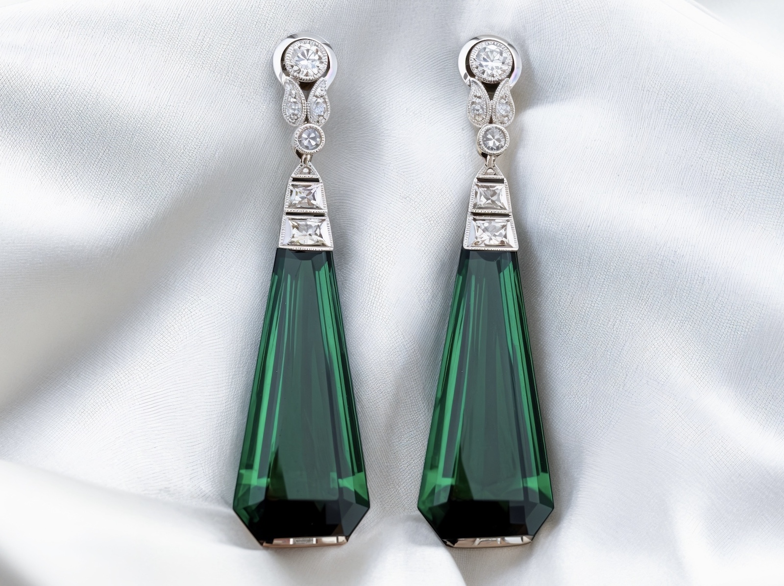 Zlaté Art Deco náušnice s turamlíny a diamanty